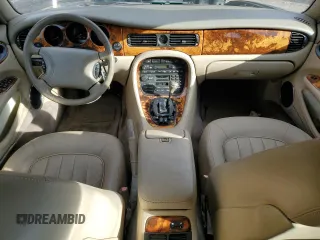1998 Jaguar XJ with VIN SAJHX1241WC839104, listed as a Copart auction lot 81911744 with 61,956 mi miles and Clean title. Bid and sale history available at DreamBid. Image 8.