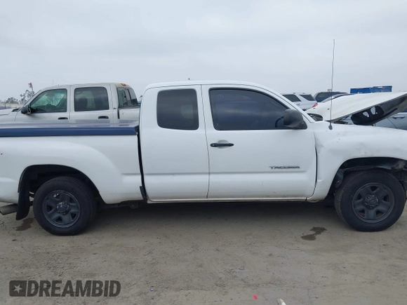 2006 Toyota Tacoma with VIN 5TETX22N06Z267015, listed as a IAAI auction lot 42507011 with 415,670 mi miles and . Bid and sale history available at DreamBid. Image 13.