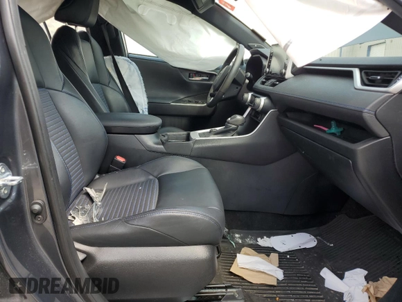 2021 Toyota RAV4 Hybrid XSE with VIN 2T3E6RFV8MW005489, listed as a Copart auction lot 56984825 with 92,632 mi miles and Salvage title. Bid and sale history available at DreamBid. Image 7.