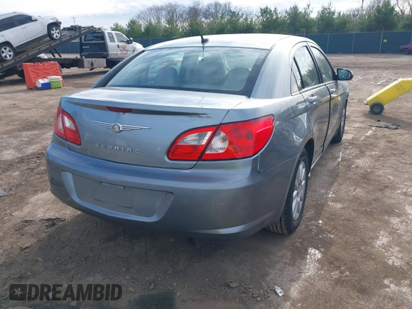 2008 Chrysler Sebring LX z VIN 1C3LC46K38N156346, wystawiony jako IAAI lot #40965609 z przebiegiem Nie podano mil oraz . Historia ofert i sprzedaży dostępna na DreamBid. Obrazek 4.