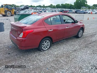 2018 Nissan Versa SV z VIN 3N1CN7AP3JL867399, wystawiony jako IAAI lot #42241378 z przebiegiem 144 219 mil mil oraz . Historia ofert i sprzedaży dostępna na DreamBid. Obrazek 4.
