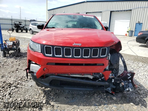 2018 Jeep Compass Sport with VIN 3C4NJCAB2JT368172, listed as a Copart auction lot 51262865 with 85,921 mi miles and Clean title. Bid and sale history available at DreamBid. Image 5.
