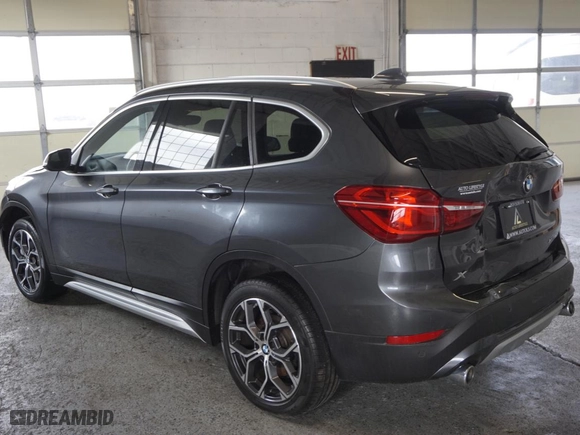 2022 BMW X1 xDrive28i with VIN WBXJG9C07N5U60771, listed as a Copart auction lot 48342085 with 12,292 mi miles and Salvage Title. Bid and sale history available at carsss.com. Image 4.