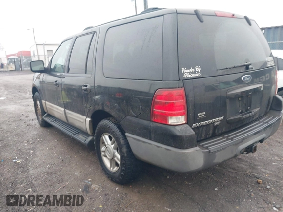 2003 Ford Expedition Special Service with VIN 1FMRU15W23LC06496, listed as a IAAI auction lot 41573950 with 253,461 mi miles. Bid and sale history available at carsss.com. Image 3.