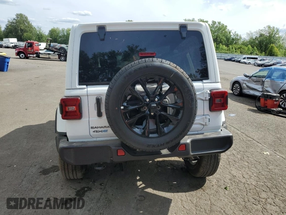 2025 Jeep Wrangler Sahara with VIN 1C4RJXP60SW585413, listed as a Copart auction lot 61955615 with 1,435 mi miles and Clean title. Bid and sale history available at DreamBid. Image 6.