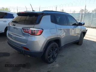 2019 Jeep Compass Latitude with VIN 3C4NJDBB4KT754484, listed as a IAAI auction lot 42324284 with 85,637 mi miles and . Bid and sale history available at DreamBid. Image 4.