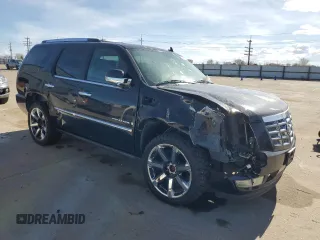 2009 Cadillac Escalade z VIN 1GYFK23279R255745, wystawiony jako Copart lot #50823945 z przebiegiem 209 978 mil mil oraz Szkoda całkowita • Salvage title. Historia ofert i sprzedaży dostępna na DreamBid. Obrazek 4.