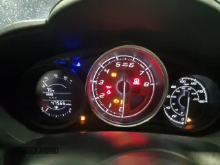 2018 FIAT 124 Spider Classica с VIN JC1NFAEK0J0133862, выставлен на аукционе Copart как лот 56683105 с пробегом 47 565 миль миль и Списание • Salvage title. История ставок и продаж доступна на DreamBid. Изображение 9.