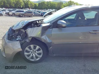 2015 Toyota Corolla L z VIN 2T1BURHE4FC331535, wystawiony jako IAAI lot #42318683 z przebiegiem 135 864 mil mil oraz . Historia ofert i sprzedaży dostępna na DreamBid. Obrazek 18.