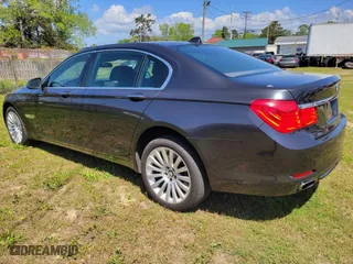 2011 BMW 7 Series 750Li xDrive with VIN WBAKC8C53BC432134, listed as a IAAI auction lot 42031980 with 178,018 mi miles. Bid and sale history available at carsss.com. Image 3.
