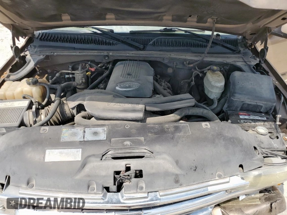 2004 Chevrolet Suburban LT z VIN 1GNEC16Z44R302179, wystawiony jako Copart lot #57956605 z przebiegiem 291 567 mil mil oraz Szkoda całkowita • Salvage title. Historia ofert i sprzedaży dostępna na DreamBid. Obrazek 12.