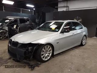 2007 BMW 3 Series 335i with VIN WBAVB73567P101199, listed as a IAAI auction lot 42376366 with 76,839 mi miles and . Bid and sale history available at DreamBid. Image 19.