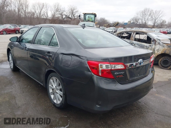 2012 Toyota Camry XLE z VIN 4T1BD1FK1CU048272, wystawiony jako IAAI lot #41711586 z przebiegiem 104 734 mil mil oraz . Historia ofert i sprzedaży dostępna na DreamBid. Obrazek 3.