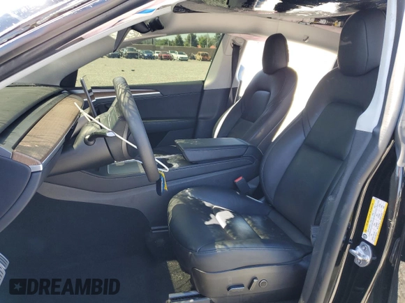 2022 Tesla Model Y Performance z VIN 7SAYGDEF0NF540933, wystawiony jako Copart lot #56087145 z przebiegiem 59 717 mil mil oraz Szkoda całkowita • Salvage title. Historia ofert i sprzedaży dostępna na DreamBid. Obrazek 7.
