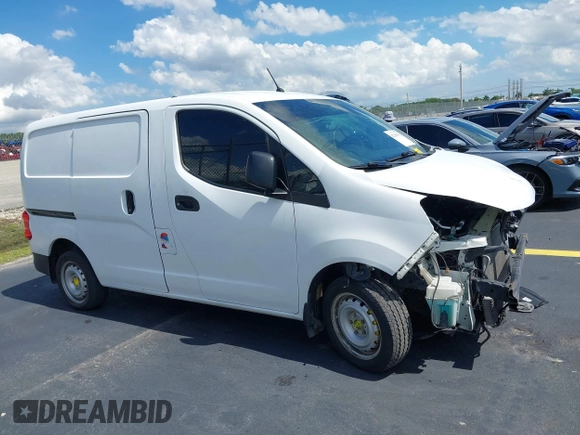 2015 Nissan NV200 SV with VIN 3N6CM0KN2FK736494, listed as a IAAI auction lot 42246762 with Not provided miles and . Bid and sale history available at DreamBid. Image 14.