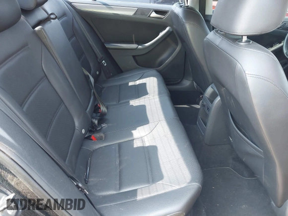 2013 Volkswagen Jetta TDI w/Premium/Nav with VIN 3VWLL7AJ1DM396749, listed as a IAAI auction lot 42403933 with 88,777 mi miles and . Bid and sale history available at DreamBid. Image 8.