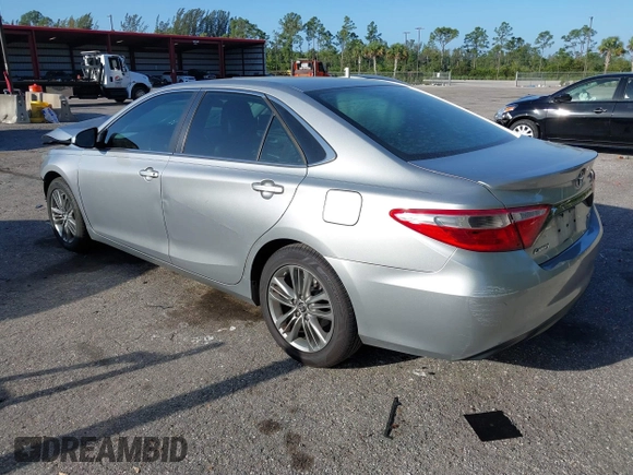 2015 Toyota Camry XLE with VIN 4T1BF1FK8FU106585, listed as a IAAI auction lot 41696231 with 149,390 mi miles. Bid and sale history available at carsss.com. Image 3.