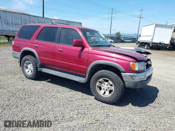 1998 Toyota 4Runner SR5 z VIN JT3HN86RXW0193568, wystawiony jako IAAI lot #42062130 z przebiegiem Nie podano mil oraz . Historia ofert i sprzedaży dostępna na DreamBid. Obrazek 1.