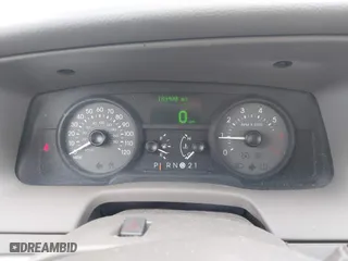 2007 Mercury Grand Marquis LS with VIN 2MEHM75V87X612932, listed as a IAAI auction lot 41697881 with 189,400 mi miles. Bid and sale history available at carsss.com. Image 7.