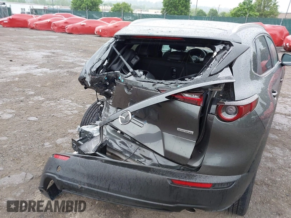 2023 Mazda CX-30 S Preferred z VIN 3MVDMBCM5PM576771, wystawiony jako IAAI lot #42244842 z przebiegiem 14 814 mil mil oraz . Historia ofert i sprzedaży dostępna na DreamBid. Obrazek 17.