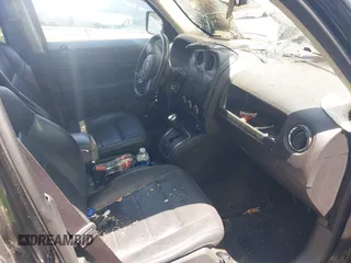 2015 Jeep Patriot High Altitude z VIN 1C4NJPFA9FD306160, wystawiony jako IAAI lot #42346859 z przebiegiem Nie podano mil oraz . Historia ofert i sprzedaży dostępna na DreamBid. Obrazek 5.