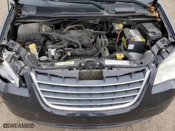 2010 Chrysler Town & Country Touring with VIN 2A4RR5D17AR110025, listed as a Copart auction lot 53467875 with 183,919 mi miles and Clean Title. Bid and sale history available at carsss.com. Image 12.