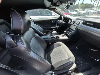 2018 Ford Mustang EcoBoost Premium with VIN 1FATP8UH0J5111777, listed as a Copart auction lot 58871775 with 101,573 mi miles and Clean title. Bid and sale history available at DreamBid. Image 5.