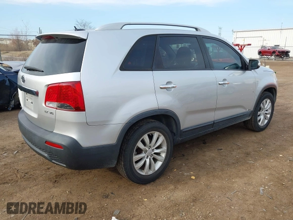 2011 Kia Sorento EX with VIN 5XYKUDA20BG061415, listed as a IAAI auction lot 41808125 with 167,688 mi miles. Bid and sale history available at carsss.com. Image 4.