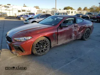 2020 BMW M8 z VIN WBSAE0C02LCD25474, wystawiony jako Copart lot #79533434 z przebiegiem Nie podano mil oraz Szkoda całkowita • Salvage title. Historia ofert i sprzedaży dostępna na DreamBid. Obrazek 1.