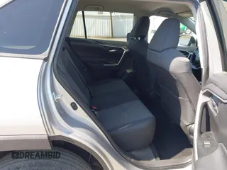 2020 Toyota RAV4 XLE with VIN 2T3W1RFV4LW097198, listed as a IAAI auction lot 42771030 with 33,354 mi miles and . Bid and sale history available at DreamBid. Image 8.