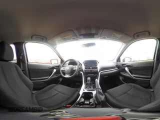 2020 Mitsubishi Eclipse Cross ES z VIN JA4AS3AAXLZ021438, wystawiony jako IAAI lot #41900181 z przebiegiem 91 306 mil mil oraz . Historia ofert i sprzedaży dostępna na DreamBid. Obrazek 18.