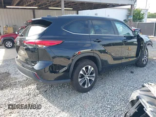 2023 Toyota Highlander L with VIN 5TDKDRAHXPS511843, listed as a IAAI auction lot 42497942 with 41,554 mi miles and . Bid and sale history available at DreamBid. Image 4.