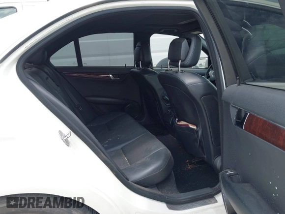 2011 Mercedes-Benz C 300 Sport с VIN WDDGF5EB5BR147634, выставлен на аукционе IAAI как лот 42192572 с пробегом 178 822 миль миль и . История ставок и продаж доступна на DreamBid. Изображение 8.