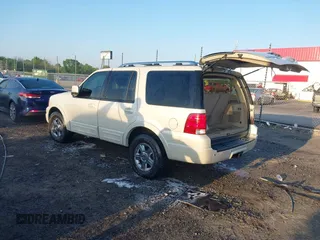 2005 Ford Expedition Limited z VIN 1FMFU20545LA72293, wystawiony jako IAAI lot #42000912 z przebiegiem 182 117 mil mil oraz . Historia ofert i sprzedaży dostępna na DreamBid. Obrazek 3.