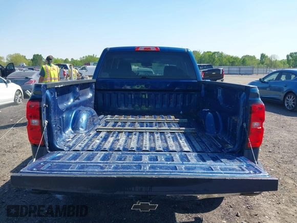 2016 Chevrolet Silverado 1500 LT with VIN 1GCRCREC9GZ114901, listed as a IAAI auction lot 42002515 with 165,825 mi miles and . Bid and sale history available at DreamBid. Image 17.