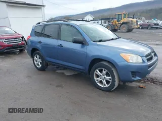 2009 Toyota RAV4 with VIN JTMBF33V09D002207, listed as a IAAI auction lot 42004330 with 198,282 mi miles. Bid and sale history available at carsss.com. Image 1.