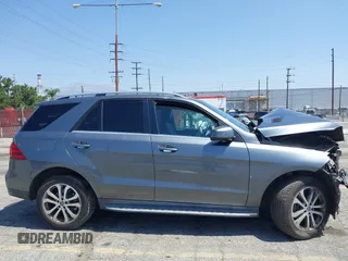 2018 Mercedes-Benz GLE 350 z VIN 4JGDA5JB2JB042375, wystawiony jako IAAI lot #42515119 z przebiegiem 64 269 mil mil oraz . Historia ofert i sprzedaży dostępna na DreamBid. Obrazek 14.