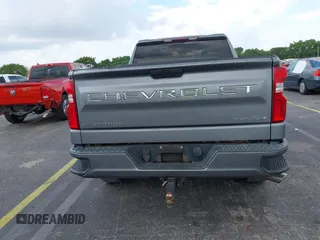 2020 Chevrolet Silverado 1500 Custom with VIN 1GCRWBEH7LZ288602, listed as a IAAI auction lot 41731947 with 101,401 mi miles. Bid and sale history available at carsss.com. Image 16.