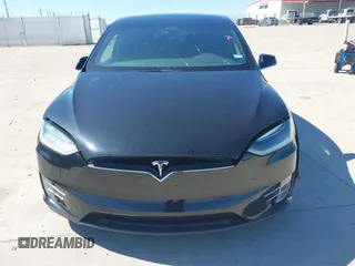 2017 Tesla Model X 90D z VIN 5YJXCAE28HF059140, wystawiony jako IAAI lot #41648518 z przebiegiem Nie podano mil oraz . Historia ofert i sprzedaży dostępna na DreamBid. Obrazek 10.