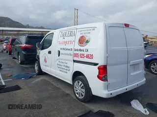 2021 Nissan NV200 S z VIN 3N6CM0KN2MK706845, wystawiony jako IAAI lot #41765738 z przebiegiem 46 909 mil mil oraz . Historia ofert i sprzedaży dostępna na DreamBid. Obrazek 3.