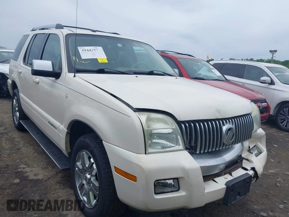 2008 Mercury Mountaineer Premier with VIN 4M2EU48898UJ01323, listed as a IAAI auction lot 39442831 with 156,293 mi miles. Bid and sale history available at carsss.com. Image 1.