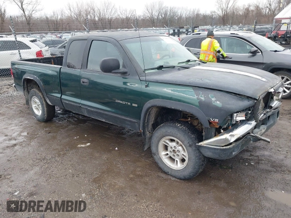 2000 Dodge Dakota Sport with VIN 1B7GG22N3YS539484, listed as a IAAI auction lot 41748568 with 290,117 mi miles. Bid and sale history available at carsss.com. Image 1.