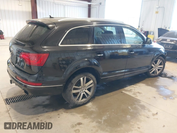 2013 Audi Q7 3.0T Premium Plus with VIN WA1LGAFE8DD003853, listed as a IAAI auction lot 40675011 with 104,517 mi miles. Bid and sale history available at carsss.com. Image 4.