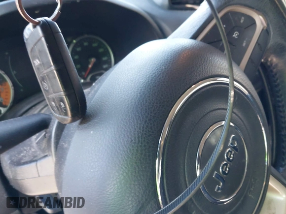 2016 Jeep Renegade Latitude with VIN ZACCJBBT4GPD61037, listed as a IAAI auction lot 41555776 with 89,753 mi miles. Bid and sale history available at carsss.com. Image 11.
