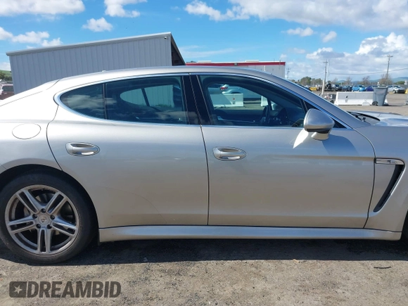 2010 Porsche Panamera S with VIN WP0AB2A78AL061019, listed as a IAAI auction lot 41773781 with 53,776 mi miles and . Bid and sale history available at DreamBid. Image 13.
