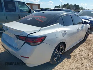 2022 Nissan Sentra SR with VIN 3N1AB8DVXNY291562, listed as a IAAI auction lot 41889661 with 52,731 mi miles. Bid and sale history available at carsss.com. Image 4.