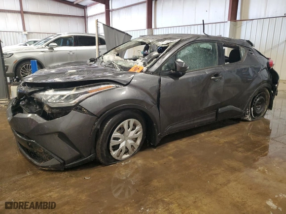 2020 Toyota C-HR LE with VIN NMTKHMBX1LR103656, listed as a Copart auction lot 89012495 with 0 mi miles and Salvage Title. Bid and sale history available at carsss.com. Image 1.