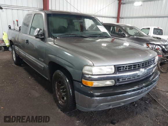 2002 Chevrolet Silverado 1500 LS with VIN 2GCEC19V021362192, listed as a IAAI auction lot 42169190 with 147,238 mi miles and . Bid and sale history available at DreamBid. Image 1.