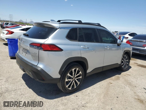 2024 Toyota Corolla Cross XLE с VIN 7MUDAAAG1RV083793, выставлен на аукционе Copart как лот 55105775 с пробегом 55 388 миль миль и Списание • Salvage title. История ставок и продаж доступна на DreamBid. Изображение 3.