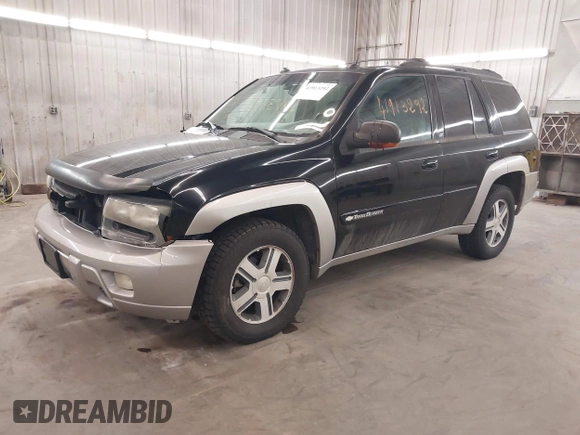 2004 Chevrolet TrailBlazer LS with VIN 1GNDT13S942308362, listed as a IAAI auction lot 41913292 with 153,458 mi miles. Bid and sale history available at carsss.com. Image 2.
